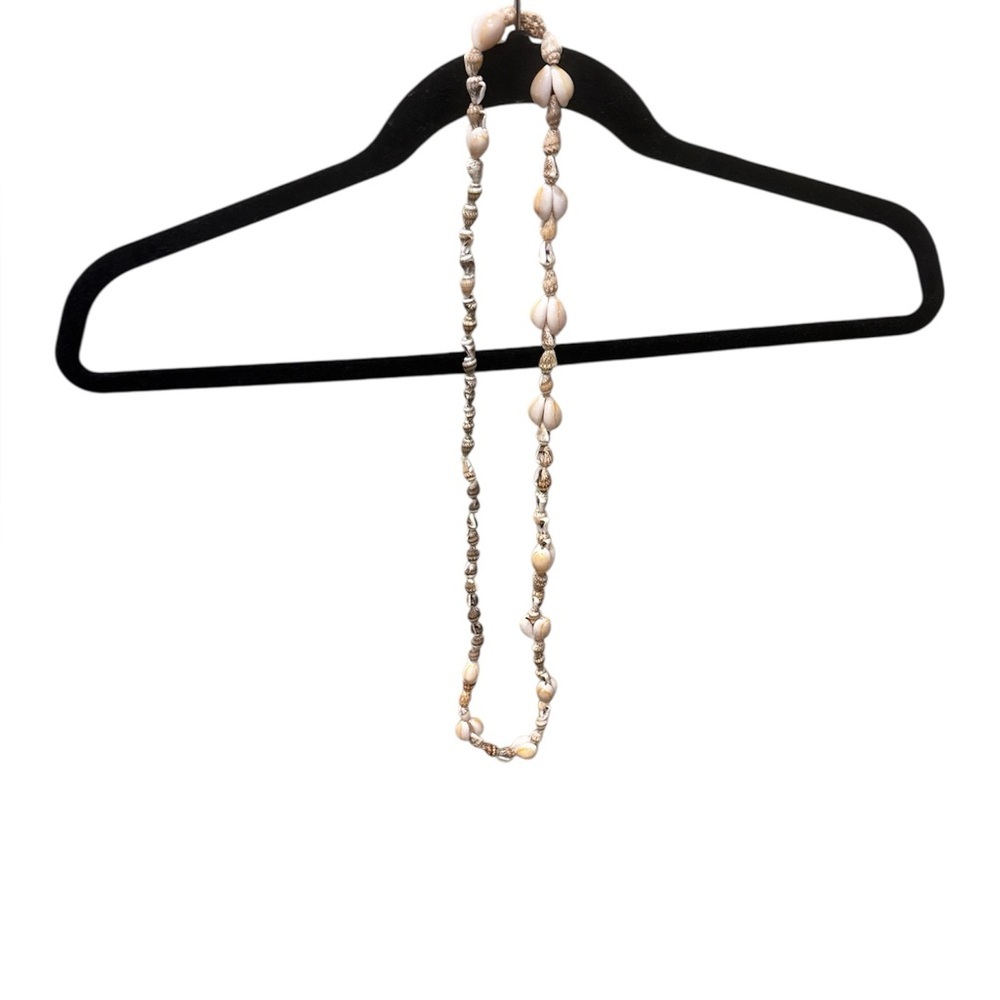 Cowrie Seashell Elegant Shell Necklace